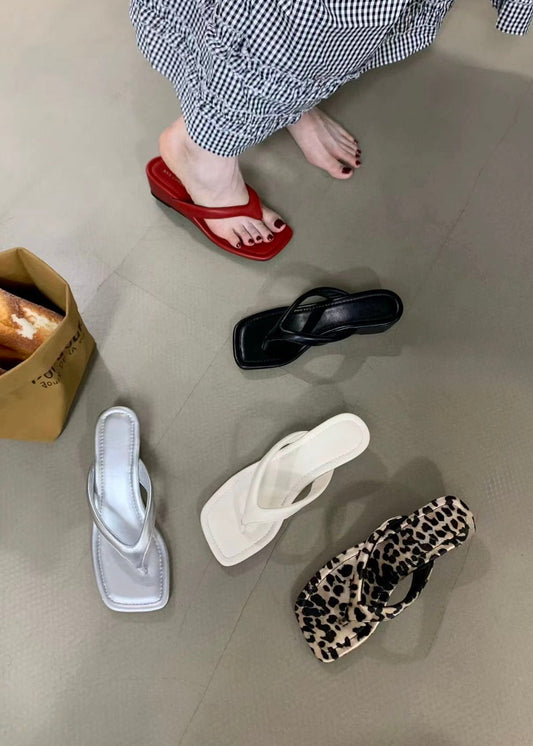 Thong Wedges